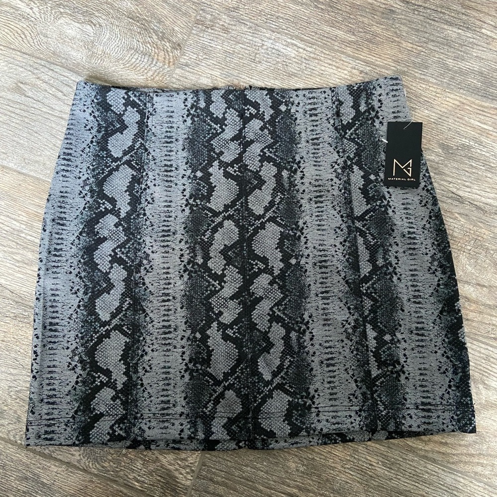 Material Girl python print mini skirt - Picture 2 of 11